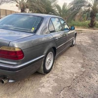 ٧٣٠ • ١٩٩٦ • ٨ سلندر