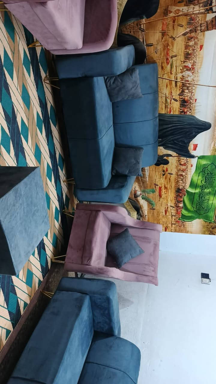 تخم 10مقاعد اخو الجديد استخدام قليل اي ضررمابي نضيف جد شرط النظافه سعره 250يوجد توصيل داخل كربلاء ***********
