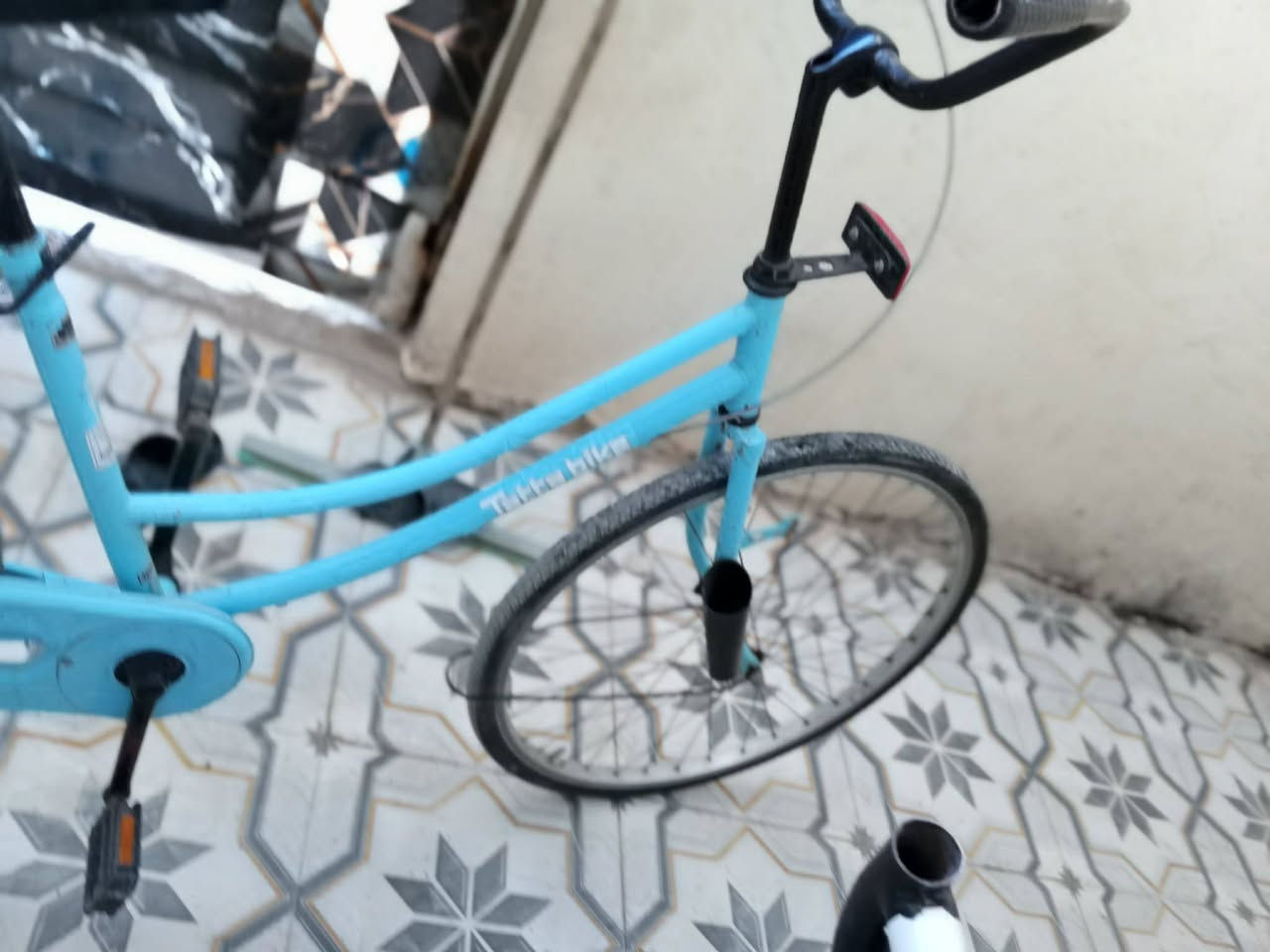 سلام عليكم بابسكل لبيع غراضه كامله بابسكل نضهفته 100/80 بابسكل حلو مكاني ناصريه المركز سعر 95بيه مجال لتواصل***********
