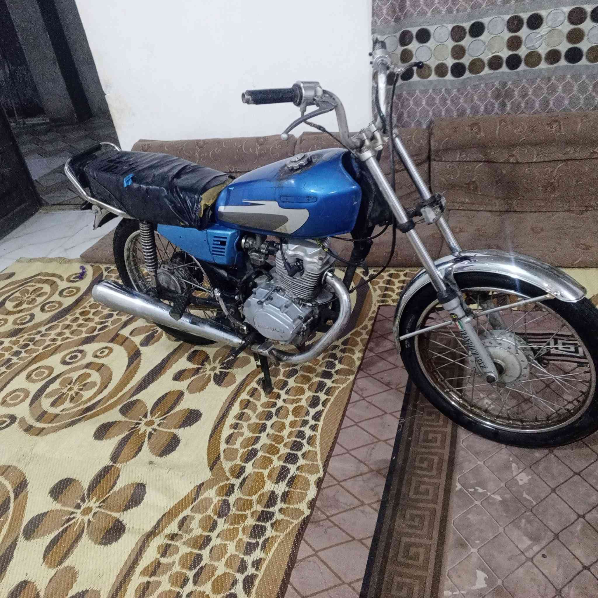 اربعه كير • كلك • يحتاج لاستيك