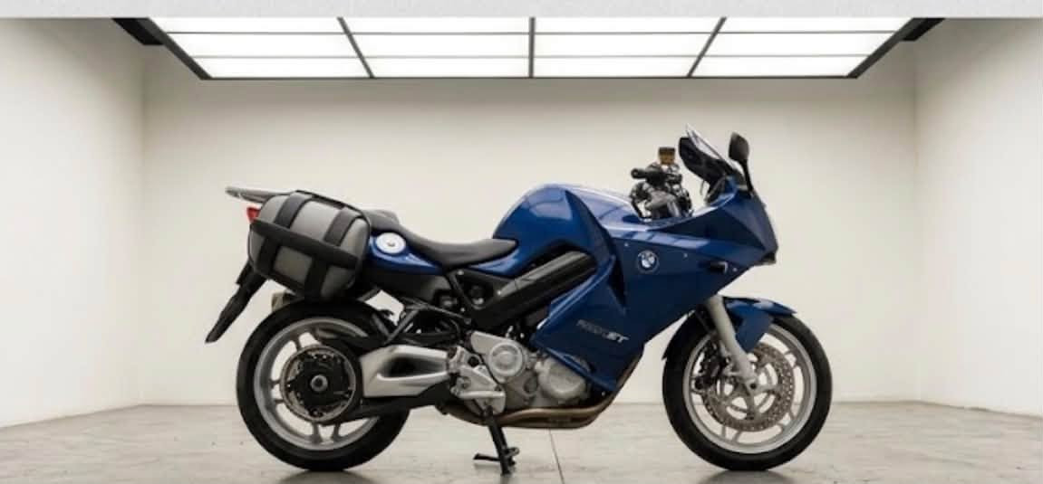 بي ام دبليو F800ST • ٢٠٠٨ • ٥٠ الف