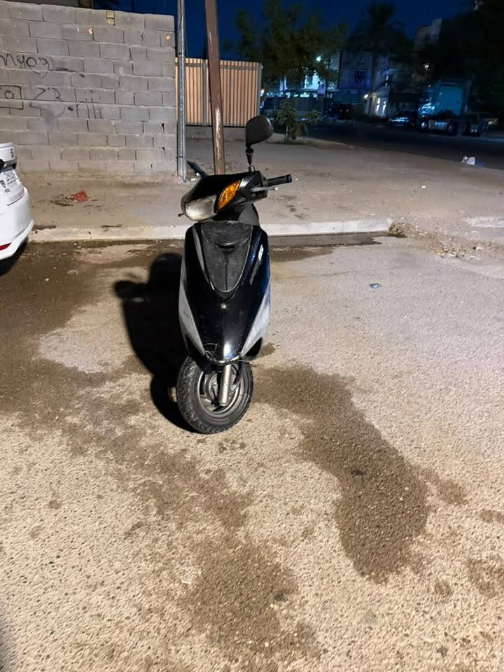 السلام عليكم دراجه بريز للبيع قبل 3اشهر منزله من رمبه الدراجه كفاله عامه السعر 950 وبيه مجال حك جيتك
مكاني بغداد
الرقم ***********
