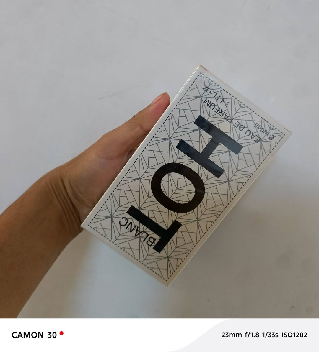 مرحبا عطور 100 مل كبير باقي 14 قطعه سعرهن 25 شامل التوصيل ***********🌹

نص مكتوب في الصور:
- CAMON 30 •
- 23mm f/1.8 1/33s ISO1028
- CAMON 30 • 23mm f/1.8 1/33s ISO1202
- CAMON 30 • 23mm f/1.8 1/33s ISO1373