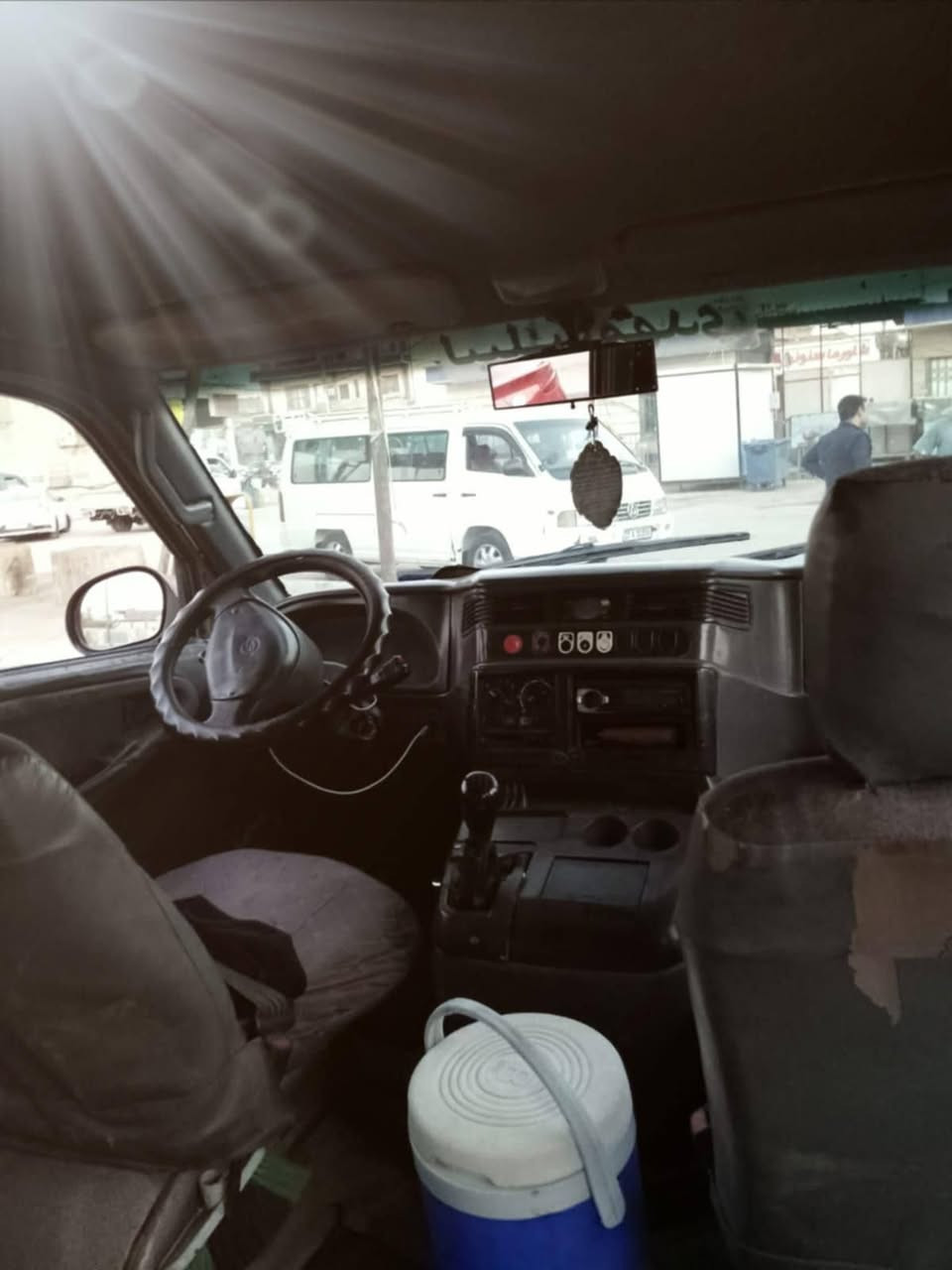 السلام عليكم استانه البيع موديل 96 رقم انكليزي سنويه جديده بسمي 13 راكب مكينه وكير كصه سياره جاهزه بس صبغ أتريد اتريك لبصره مكاني اطوريج سعر 55 شراي ينتصل رقمي ***********
