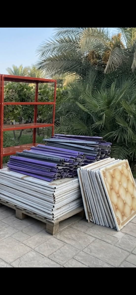 سلام عليكم غراض محل مستعملات للبيع
ميز مكتبي80 الف 

ميز جام 60 الف 
رفوف دكسن كاملات سعر 50 اثنيهم 
رفوف تعليك القطعه ب 5 الف سعر شلع 200 هنه وترايش. كامل 
عارضات جبس حديد سعر الوحده 15 الف 
عارضه كارتون سعر 10 
مدرجات عرض سعر الوحده 15 الف 
سقوف ثانويه مربعه تقريبا 50 قطعه سعر شلع 55 
المكان كربلاء شارع بغداد عمود 302  رقم الهاتف *********** موجود واتساب وماسنجر
