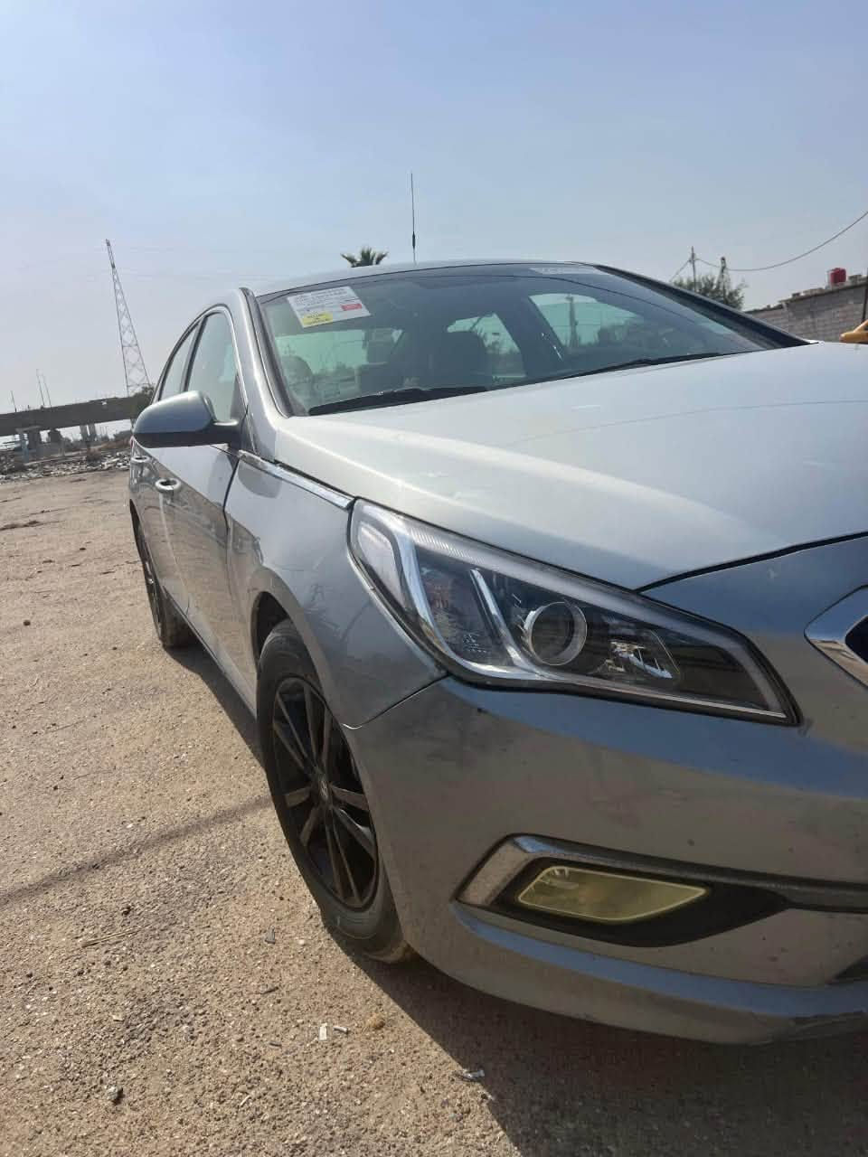 السلام عليكم سوناتا موديل 15وارد أمريكي بيه بنيد مبدل وكلير بصفحه السائق عنوان بصره  عويسيان ***********
***********
السعر 107وبيه مجال
