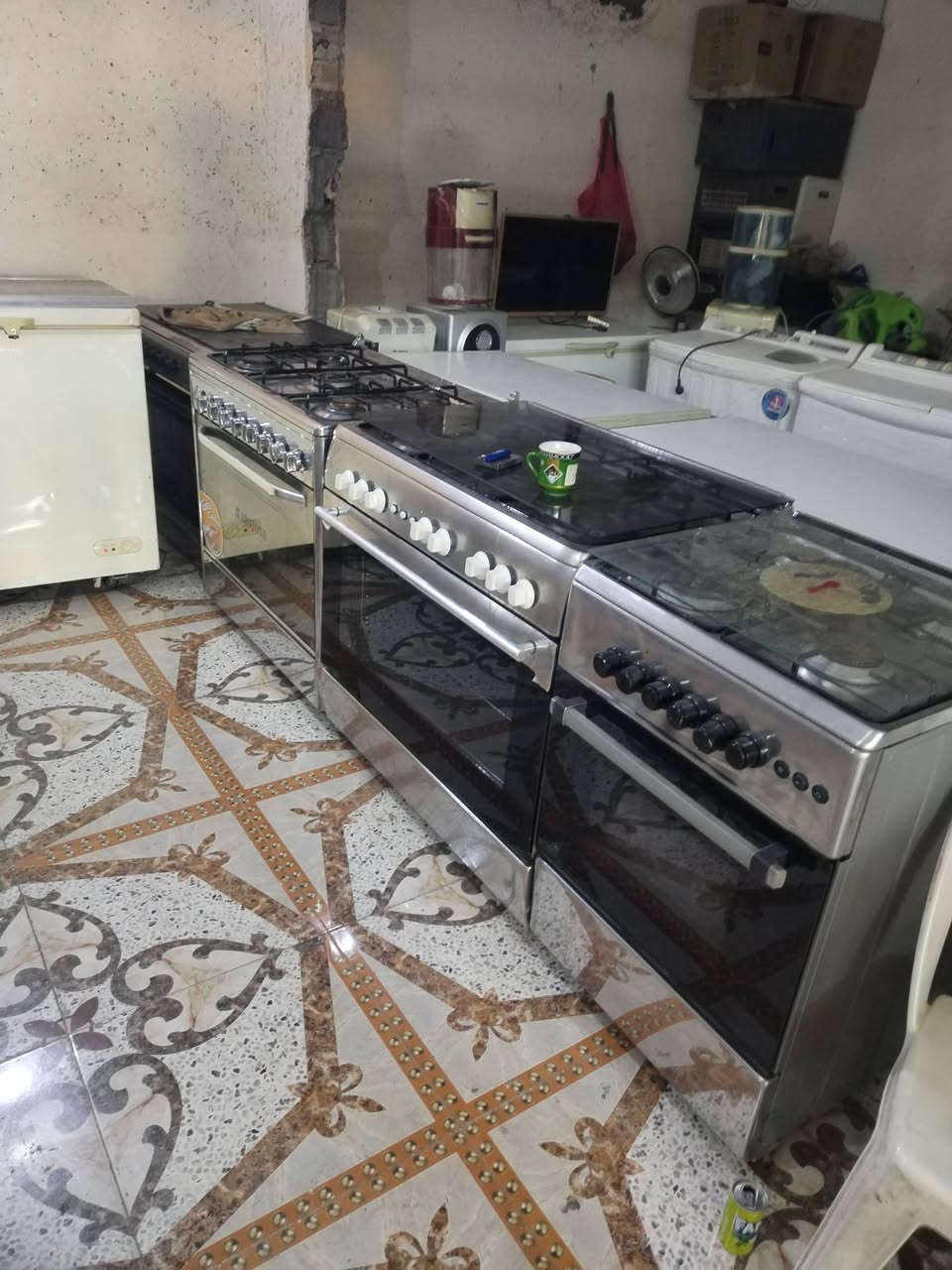 أغراض منزليه ثلاجات طباخات ومجمدات برادات الطيفيه حي السلام سوك زيد المسكف ***********

