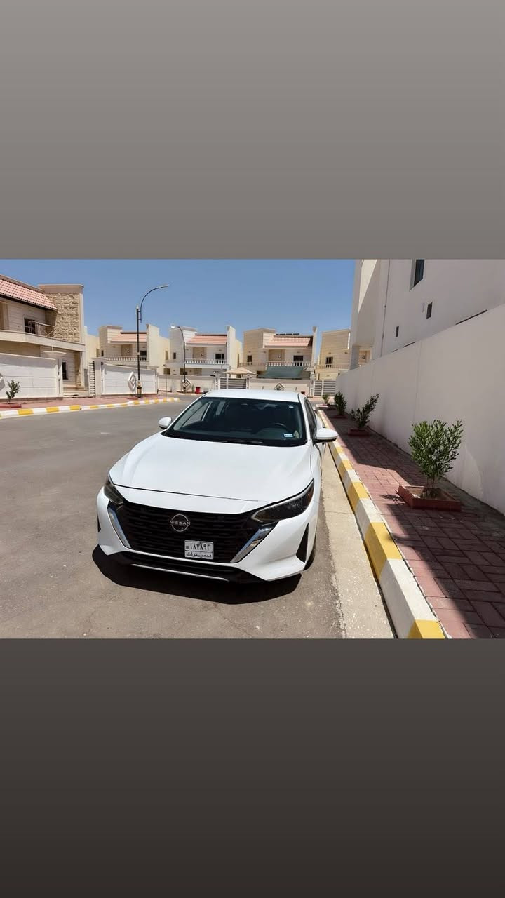 السلام عليكم 
نيسان سنترا 
موديل  2024 
السياره منفيس تترقم جميع محافضات العراق 
مواصفات سياره 
محرك 2000
حساسات 
رادار امامي خلفي 
كامره 
سياره خير من الله جديده 
رقم شاصي موجود بل منشون إذا حاب شوف صور الضرر
موجوده السياره بل الرمادي 

    السعر 115  ورقه
رقم هاتف
***********
