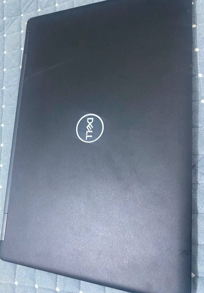 ديل ٥٥٩٠ • i5 الجيل الثامن • ٢٥٦ SSD