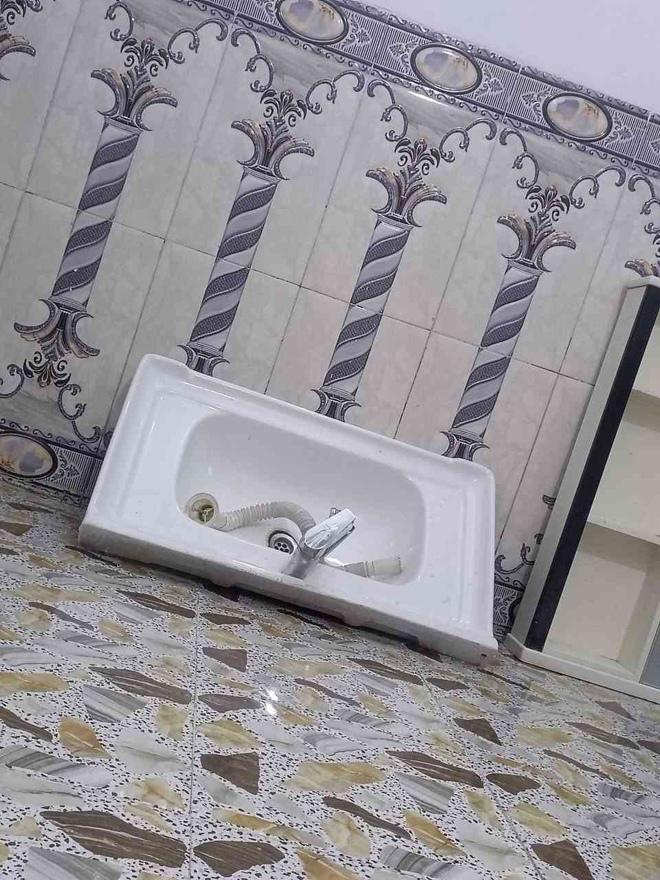 قيم بمايرضى الله وبالعافيه بالواقع كلش جبيره وثكيله اصليه هذا رقمي بي واتساب وبالخدمه ***********
