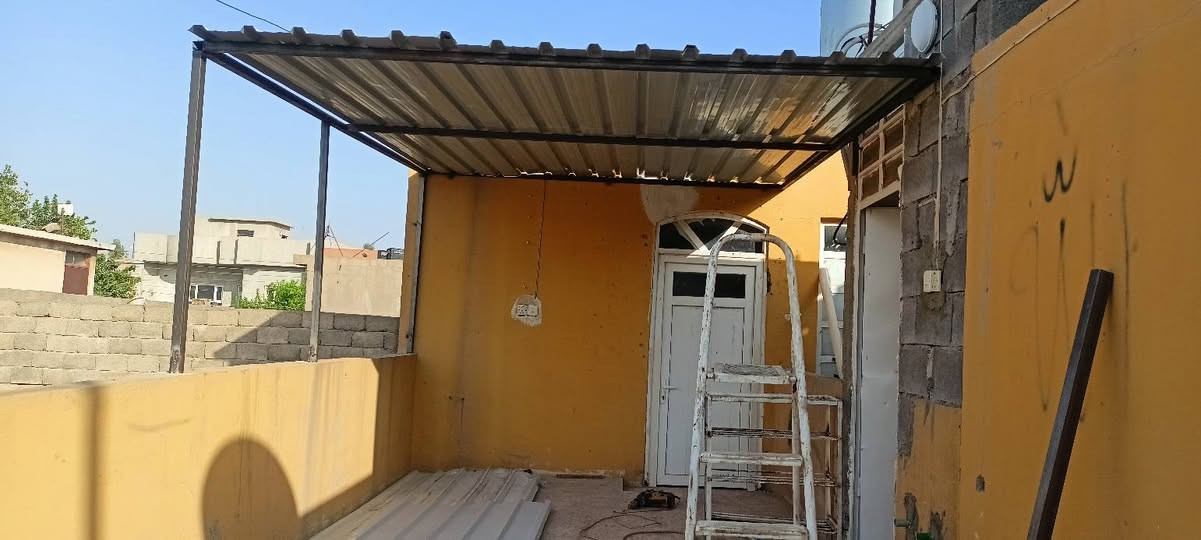 سقيفة سطح • كهربائي • حداد