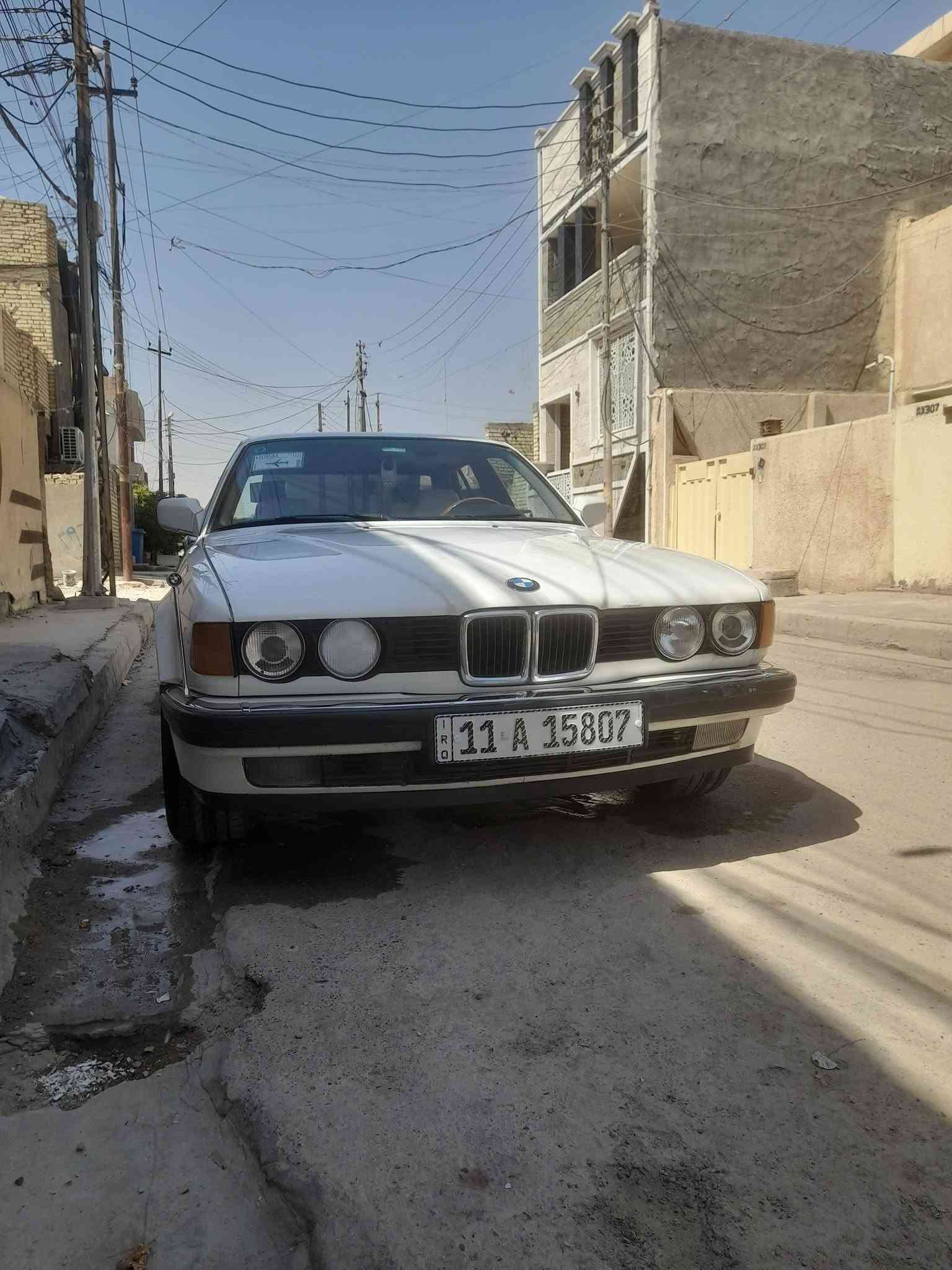 للبيع ٧٣٥ كفاله عامه بلاديه لاصبغ ولاتعمير ماناقصه اي شي تبريد حداديه خير من الله مكاني بغداد البياع هاتف***********
