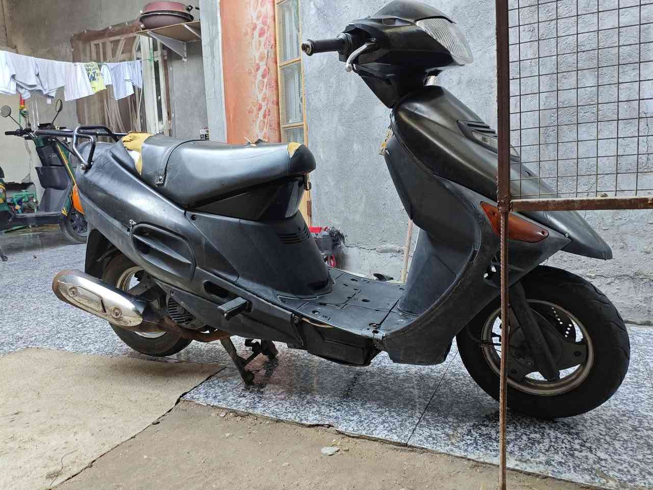 السلام عليكم دراجه سوزوكي فكستار سرعه 100 سلف ما بيها هندر مثل ما جاي تشوف ونها سعر 325 مكاني بصره تنومه بيها مجال شيء قليل يحتاج لها ترتيب قليل رقم الهاتف ***********
