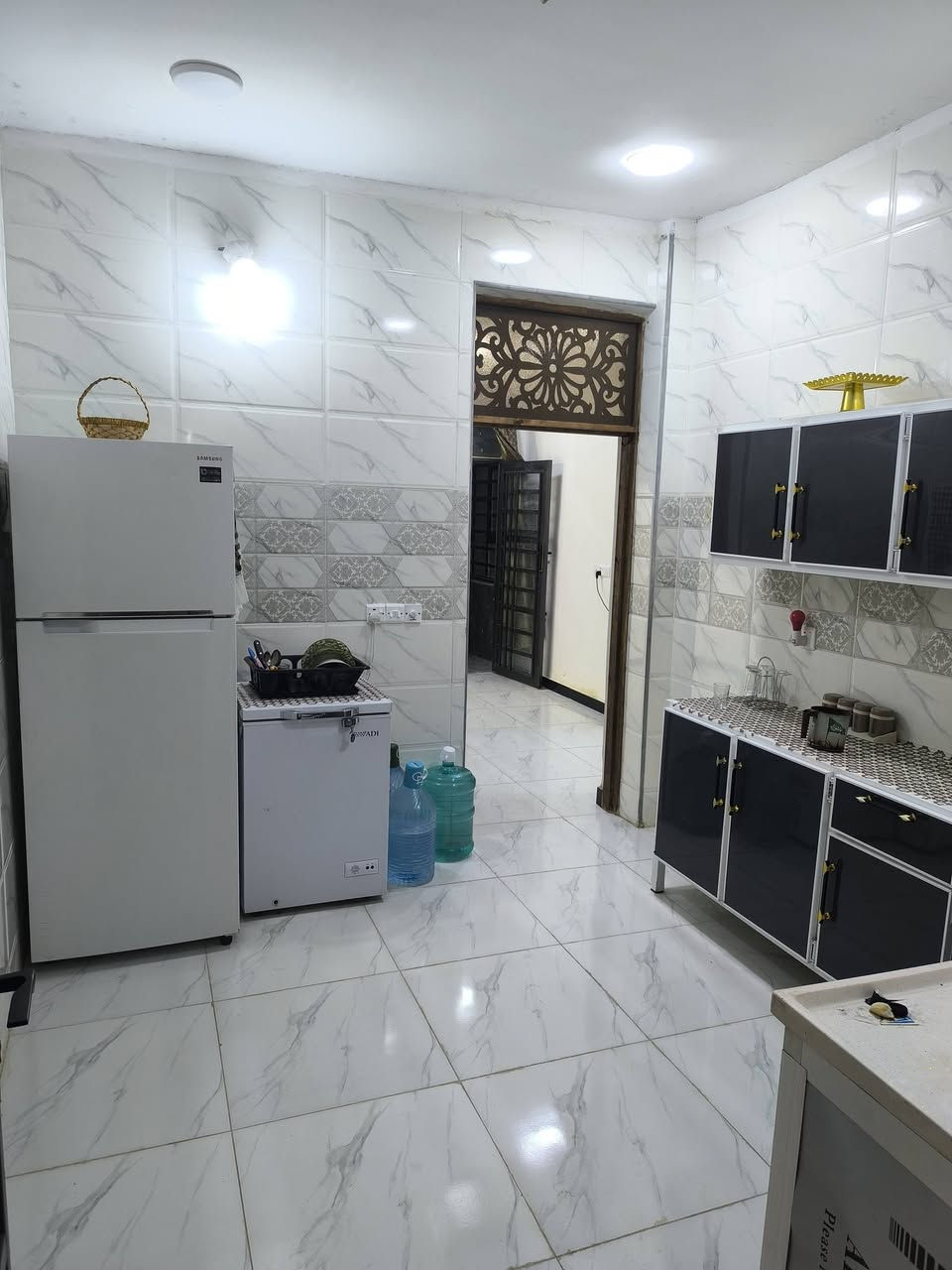 االسلام عليكم بيت 100متر مربع زراعي بناء جديد جدآ ارضيه رفت بناء طابوك بيت متعوب عليه الزعفرانية شارع الكهرباء المعلمين بشارع أسواق السلام السعر 68 اوبي مجال ***********
