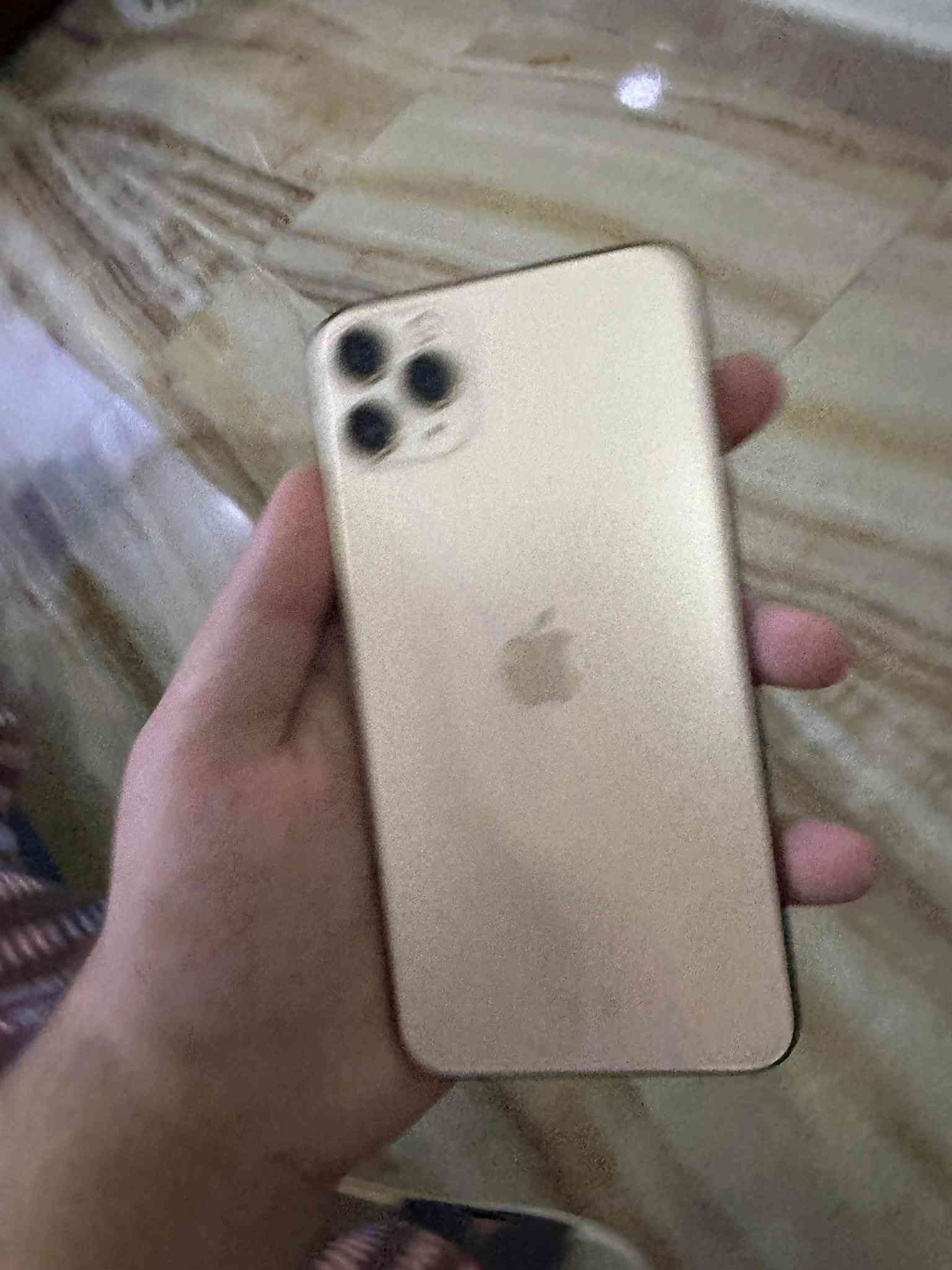 ايفون ١١ برو ماكس • ٢٥٦ • بطارية ١٠٠
