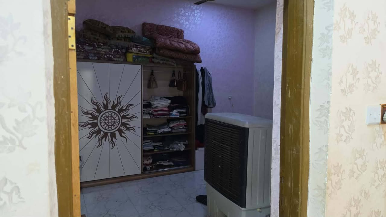بيت للبيع المساحه 115 متر
غرفه صاله ستقبال مطبخ صحيات داخليه خارجيه 

الموقع طويريج شارع اربعين 

السعر 50 مع المجال 

الاستفسار اكثر مراجعت مكتب ابو ميار للعقار في حي الجمعيه قرب صالون الحنين

***********

***********
