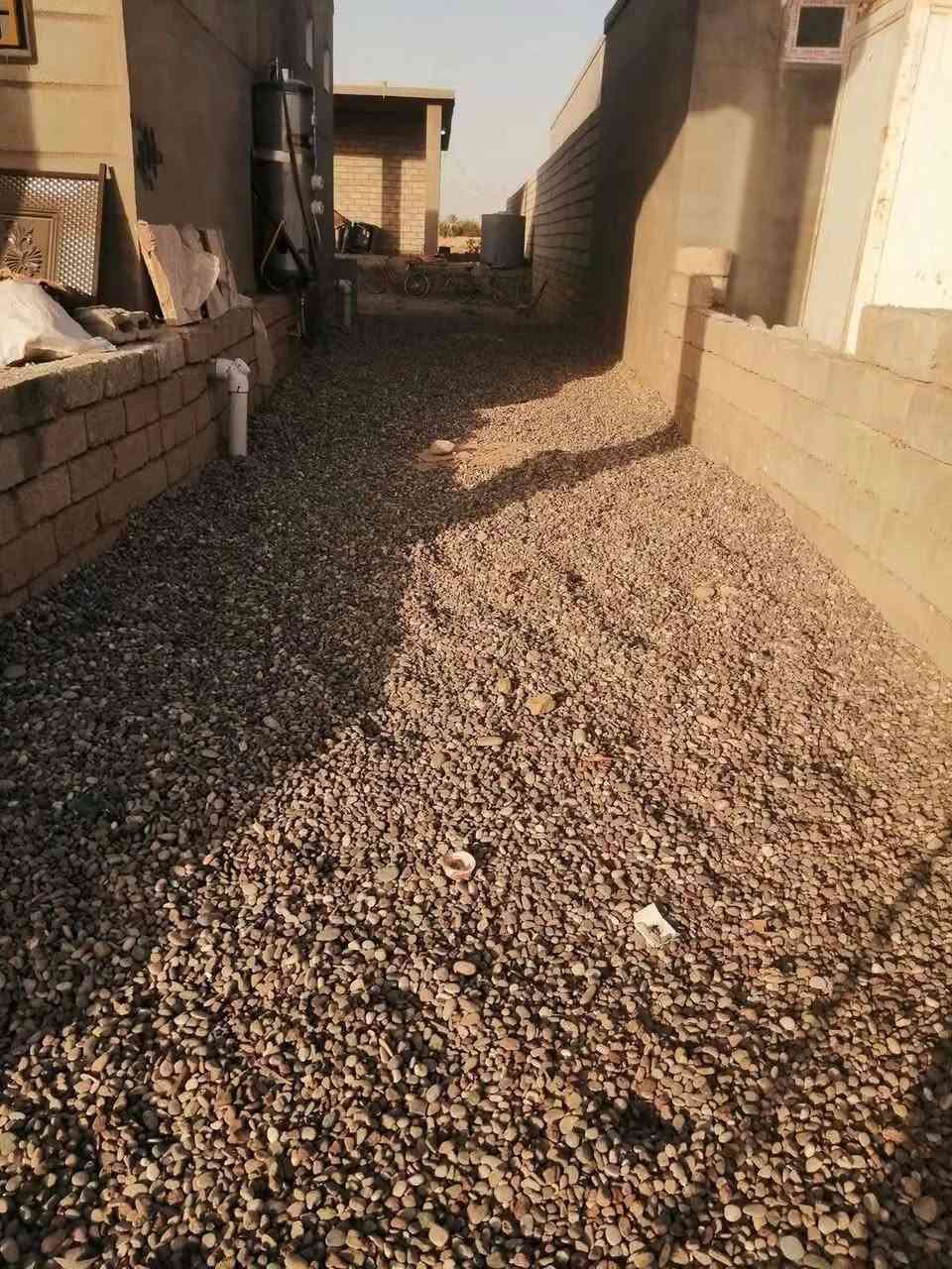 السلام عليكم شعندك شقل گطعيه شي تنضيف بلوك رمل تنضيف و لبخ حفر حجر بناء ي شي خابرني ***********
