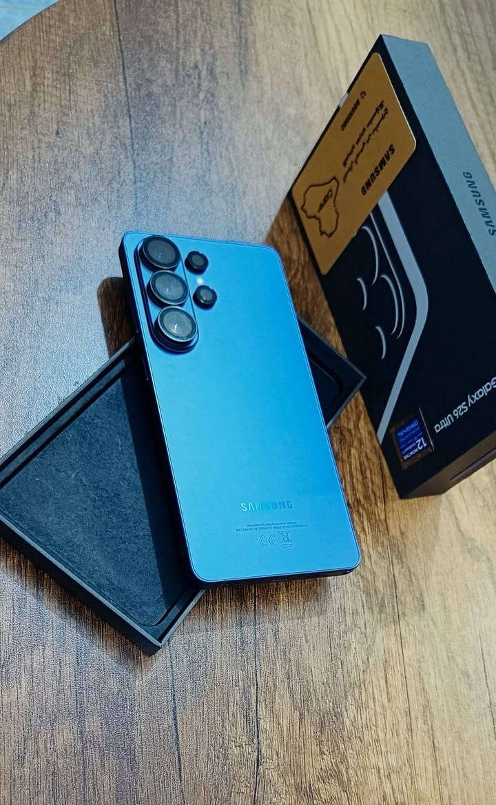 Samsung Galaxy S26 Ultra، الجهاز نظيف كلش وحالته ممتازة، مفتوح من الكارتون صارله شهر فقط، 
نضافه%100زلغ مابي وكاله (فيتنام) 
اللون: بنفسجي
كامل أغراضه وكرتونه موجودة
السعر: 1,450,000 بي مجال 
مكاني كوت 
رقمي(***********)
متواجد واتساب
