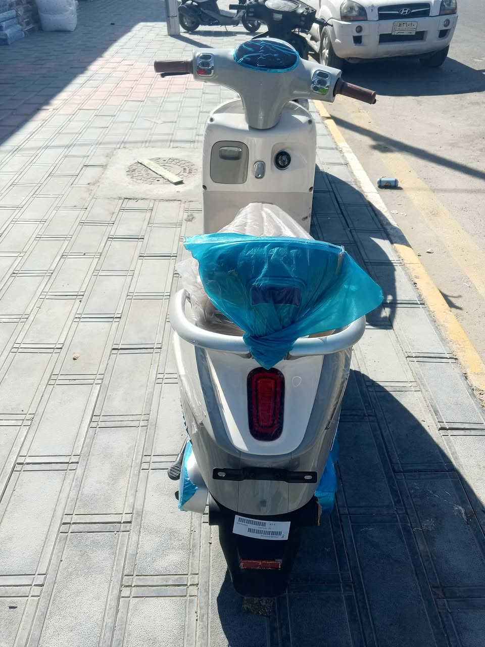 سلام عليكم عندي درجة شحن كفاله
عامه ستخدام قليل جديده بعده فول موصفات 6بطاريات للبيع سعره 850وبيه مجال بسيط المكان ساحة عدن و الشعله ***********
