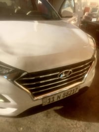 البيع توسان موديل 19سياره جديده ماشيه 72 الف سعره 190 07832930690