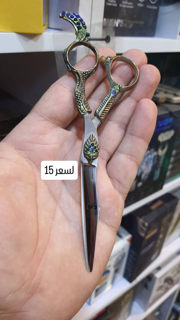 اكسسوارات شخصية • بدون تفاصيل • نص بالصور
