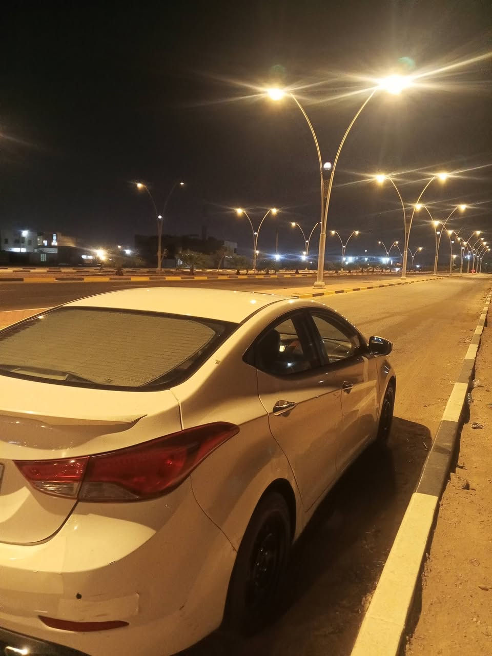 سلام عليكم 
النترا خليجي موديل 2015 1600دوش بيه لهلالين صبغ هلال جاملغ صبغ و باب مبدل سعر 100وبيه مجال لشراي ***********
