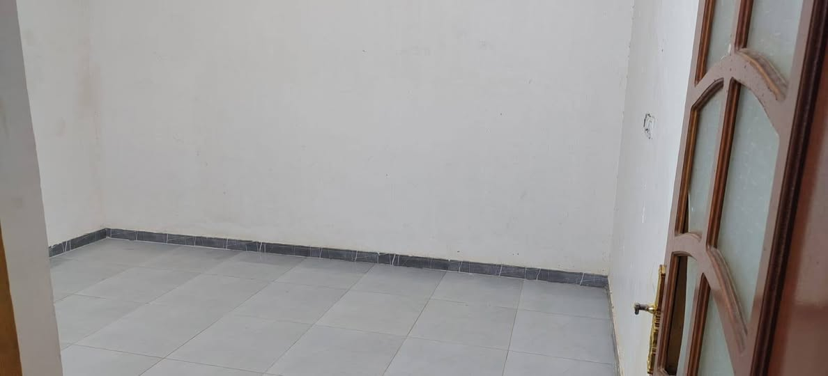 رئاسة العبيدي • ١ غرفة • مطبخ بارد وحار