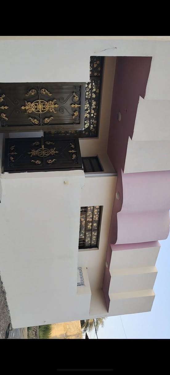 بيت للإيجار • ٧٥م • بناء حديث