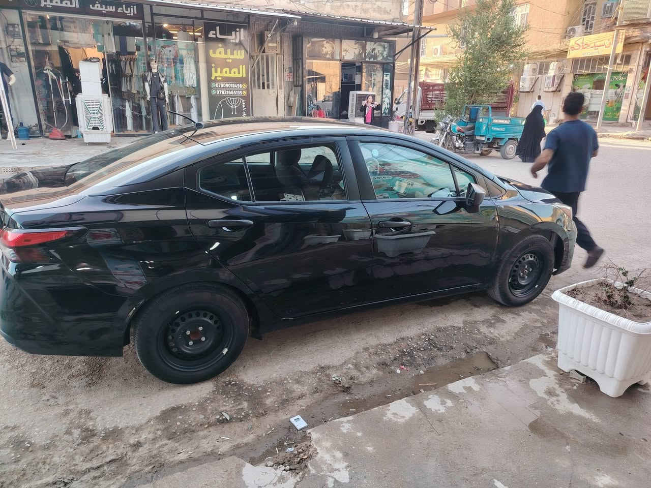 السلام عليكم
للبيع
فيرسا s
زيرو
ماشيه ٨ الف قابل للزياده
حادث بنيد
 وبارد بل جاملغ جهه اليمين
بدون دواخل 
اللون الاسود
برغي ماعايزه
بدون رقم حره تترقم جميع المحافظات
مكان سياره حله نادر
***********
السعر ١١٢ وبي مجال قليل
