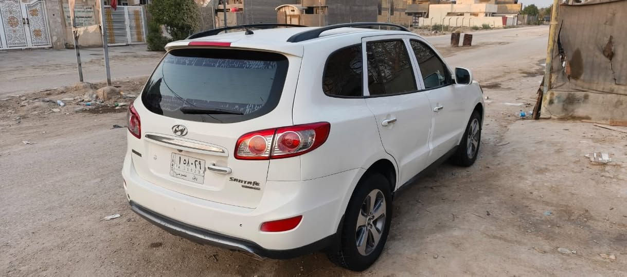 *********** 
سنتافي
موديل ٢٠١٢
رقم بابل تحويل مباشر
سياره وارد خليجي بيه صبغ حزام
مكينه ٢٤٠٠ ويال كب سياره فول واحد على واحد
فتحه ٧ راكب تبريد ثلج حداديه حلوه
السعر 106 وشراي يتصل ماجواب خاص مكاني بابل مركز مدينه
