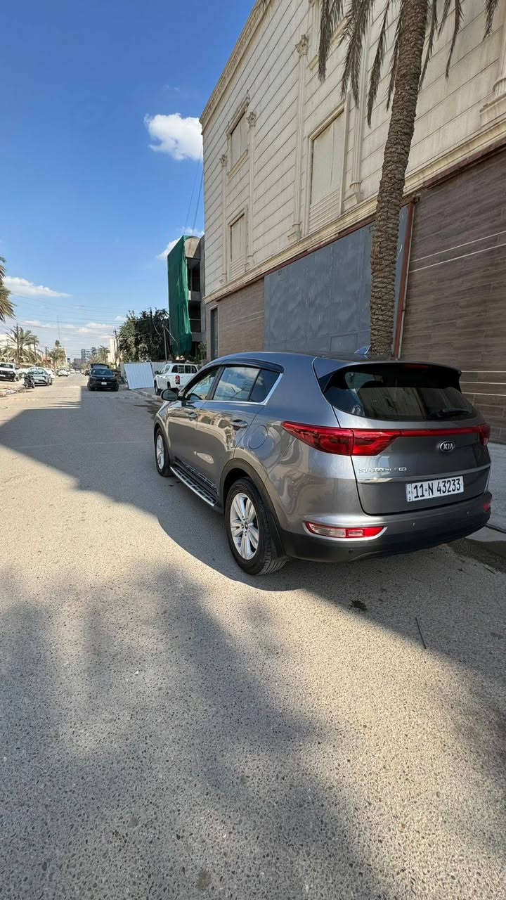 السلام عليكم
كيا سبورتج 2017 وارد امريكي حادثها موجود بالصور السياره بدون ايرباك المواصفات نص متصرت عليهة دينار جاهز للأخي سيرفس كامل رقم بغداد نكليزي  السعر 138  و بيهة مجال المكان بغداد الزعفرانية للستفسار 
***********

نص مكتوب في الصور:
- View All Photos
- Photos of 2017 KIA SPORTAGE L, KNDPM3ACXH7178241 Lot no: 32890969 Back to top Lot details Back to top Lot details
- 92 LTE 9:55 Back to top Lot details Back to top Lot details Back to top Lot details