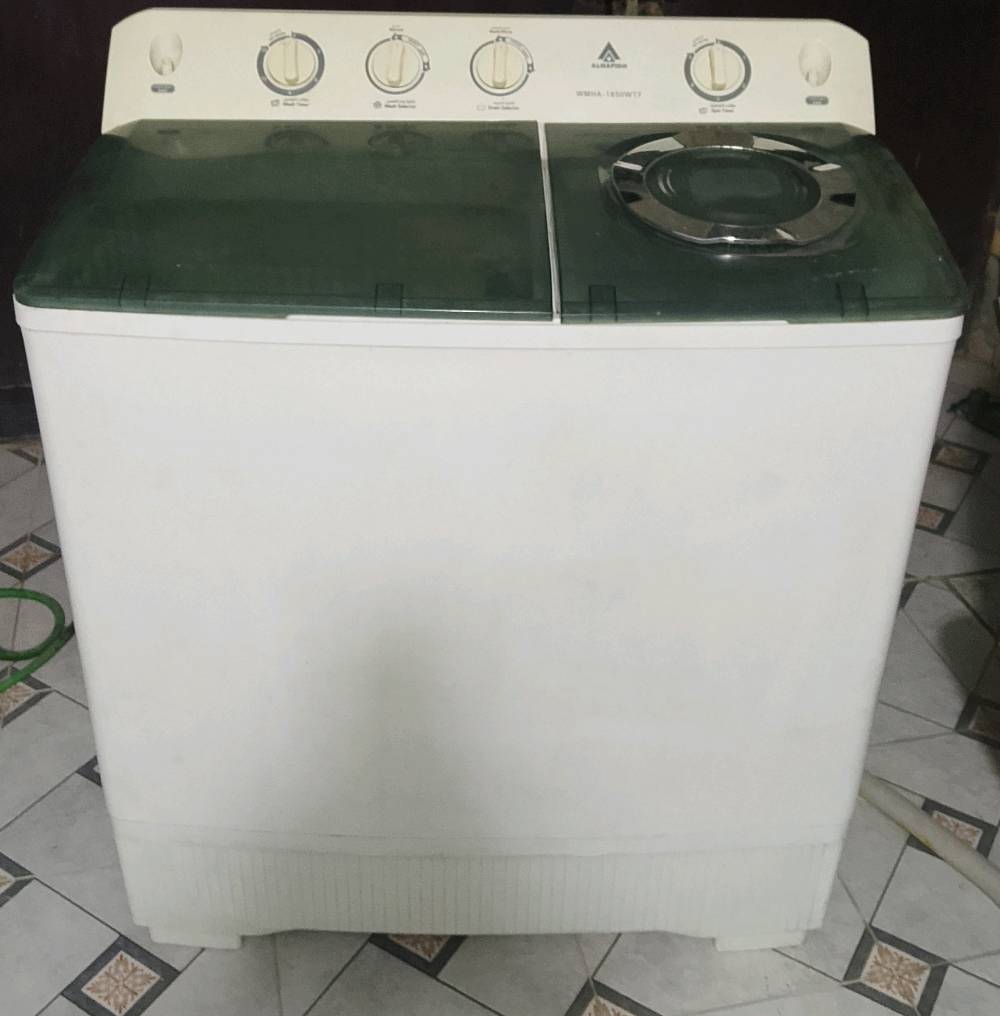 غسالة ملابس للبيع شركة الحافظ حجم كبير السعر  125,000