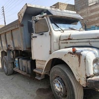 شاحنة • للبيع
