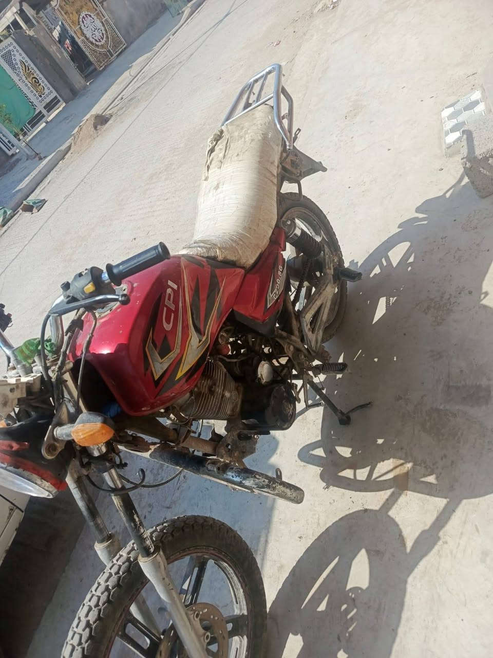للبيع دراجة خير من الله يرادلهة ترتيب صفاحية عل عداد مابيهة شي سعر 225 ***********
