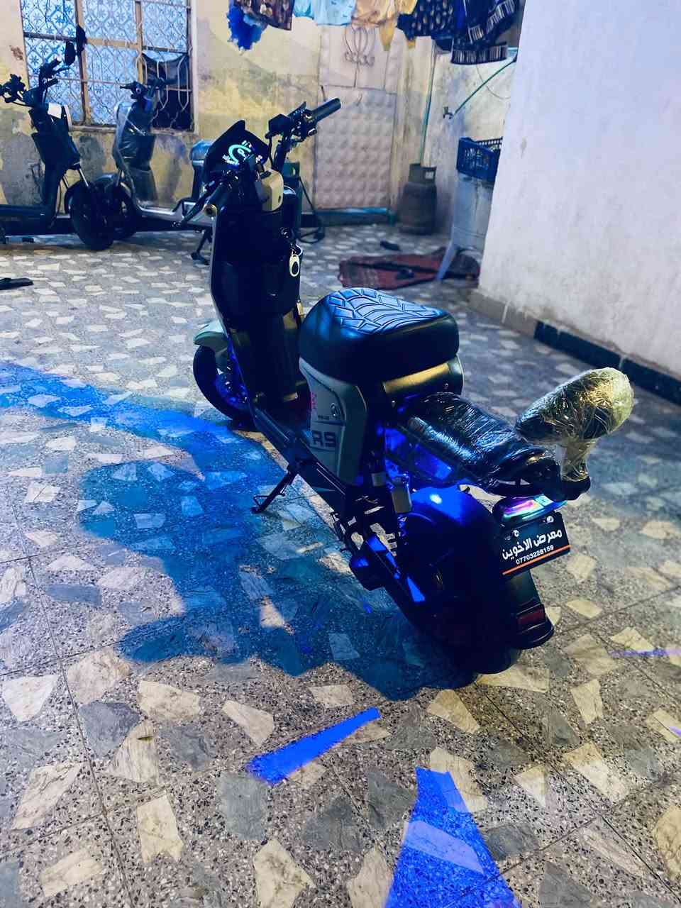 دراجه شحن ار٩ للبيع موديل  ٢٠٢٦  ٥ بطاريات ٣٢ أمبير دراجه حلوه ونظيفه مكاني البصره القبله السعر ٤٠٠ وبيهة مجال ***********

