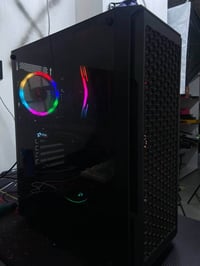 كرت شاشة RX570 • معالج i5 الجيل ٦ • ١٦ جيجا رام