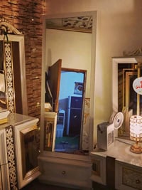 غرفه اخشاب ب800 وبيه مجال 07715566623