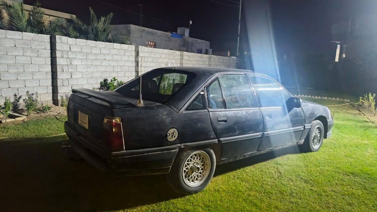 اوبل اوميكا • ٩٢ • محرك ٢٠٠٠