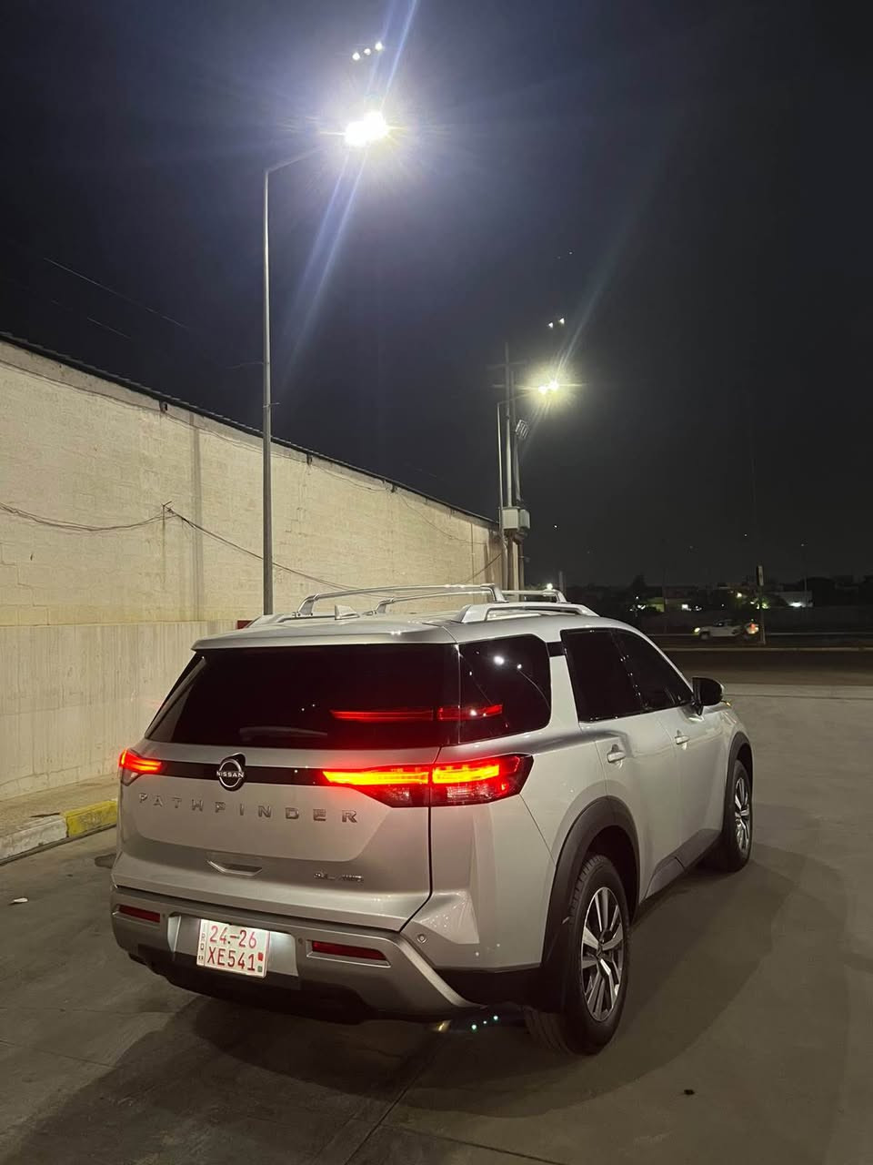 باثفندر SL • ٢٠٢٤ • بدون صبغ
