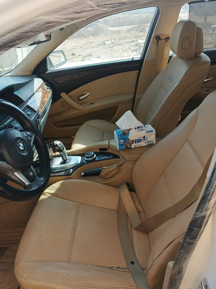 بي ام E60 • ٥٣٠ • ٢٠٠٨