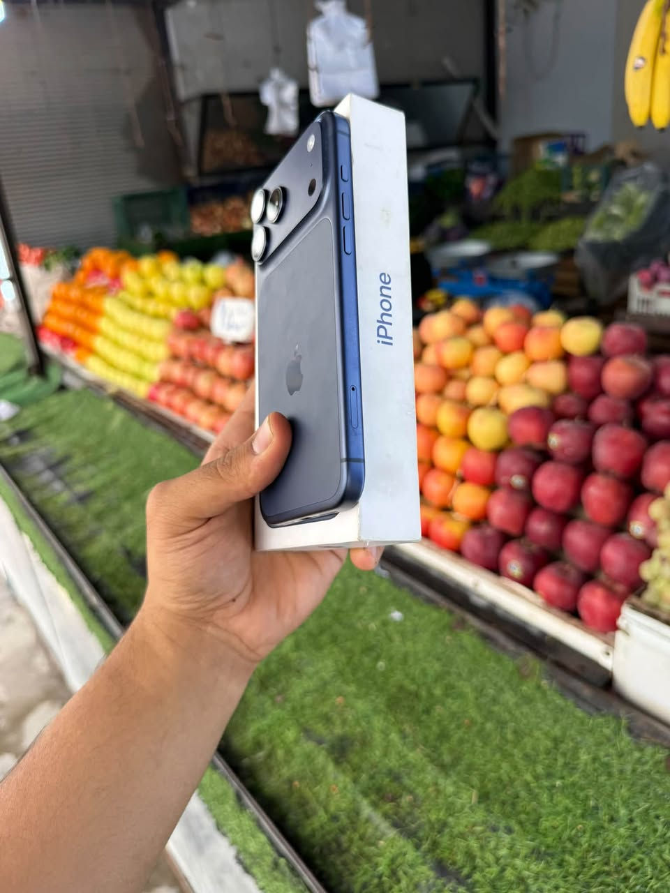 آيفون ١٧ برو ماكس • ٢٥٦ • بطارية ١٠٠
