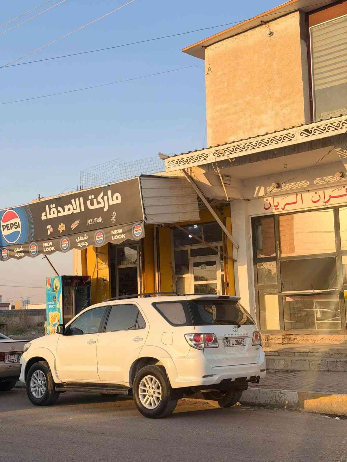تيوتا فورجنال
بدون ضرر
2012
محرك 4
شاشه+ كامره
مري شفط
رقم اربيل
فور ويل
السعر 188
***********
