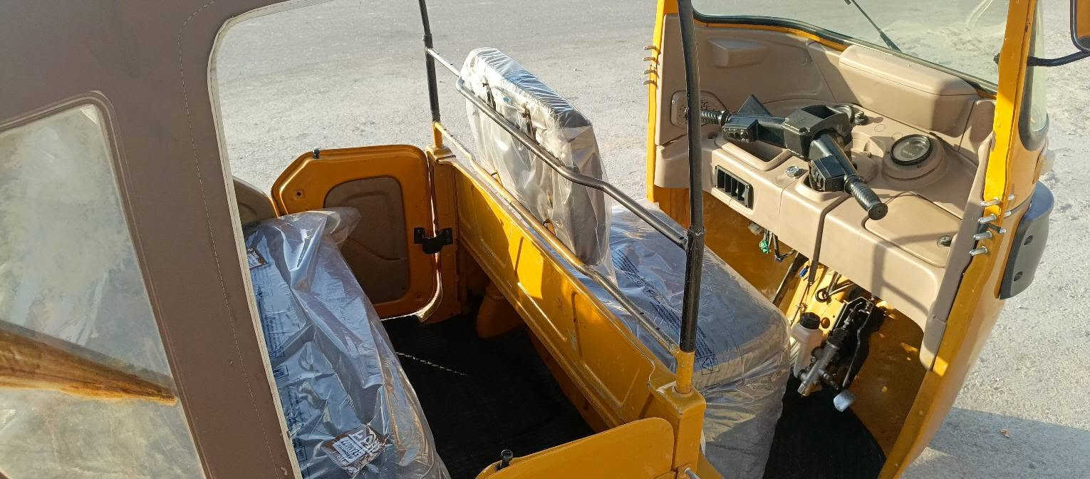 تكتك موديل 21 رقم نكليزي بيه ضربات بالغد ومعمره 
محرك فقط بستم الباقي مكفول سعر 6700 
الشراي بخدمته مكاني ميسان ***********
