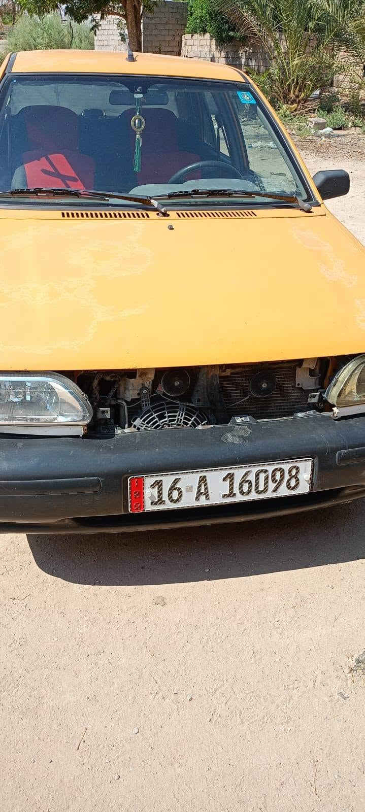 للبيع ٢٠١٥ نضيفه مكينه وكير مكفول تبريد ثلج. السياره  بيه منضومت غاز  يعني تمشي غاز بانزين.   السياره فقط بيه صبغ حزام جماعيه  رقم قادسيه نكليزي  سعره ٢٩ وبيه مجال بصيط. مكاني دوانيه  ***********@
