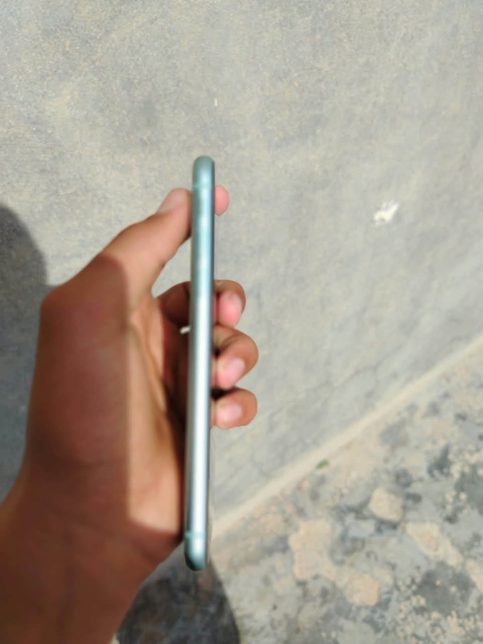 آيفون ١١ • ١٢٨ • شاشه وبطاريه مبدله