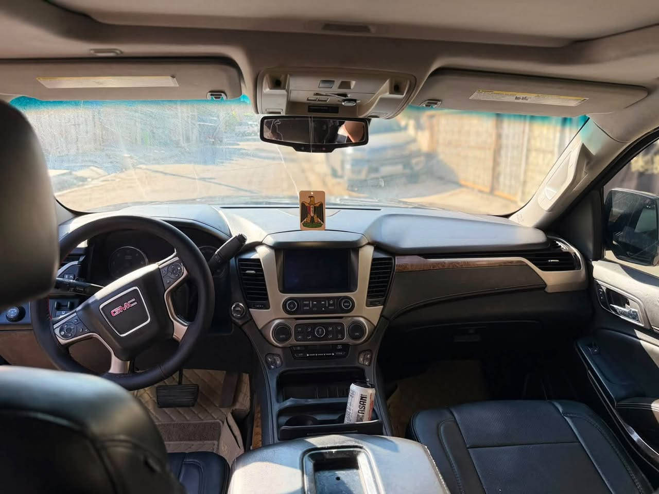 دينالي • ٢٠١٥ • فتحة سقف