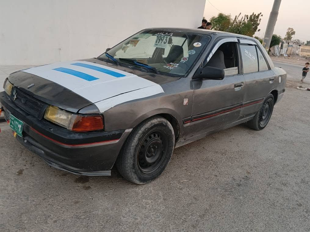 مازدا323موديل90كيرمكينه به شه رت مكينه 16به خه وركه راو برانه وه ي نيه سنوي واجيها باكانه ي مروري له كه لا كيجي به نزين كارباي هه مو ئيش ده كا بخه لو جواني ساره كه  مالي فقيره يه سعر13مجالكي بريانه*********** أربيل, العراق
