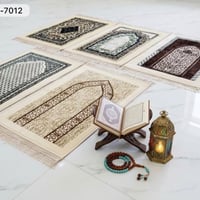 📿سجاده📿  سجادة كريمي  القياس : 110*70 الوزن : 600 غرام  سعر الدرزن:  3...