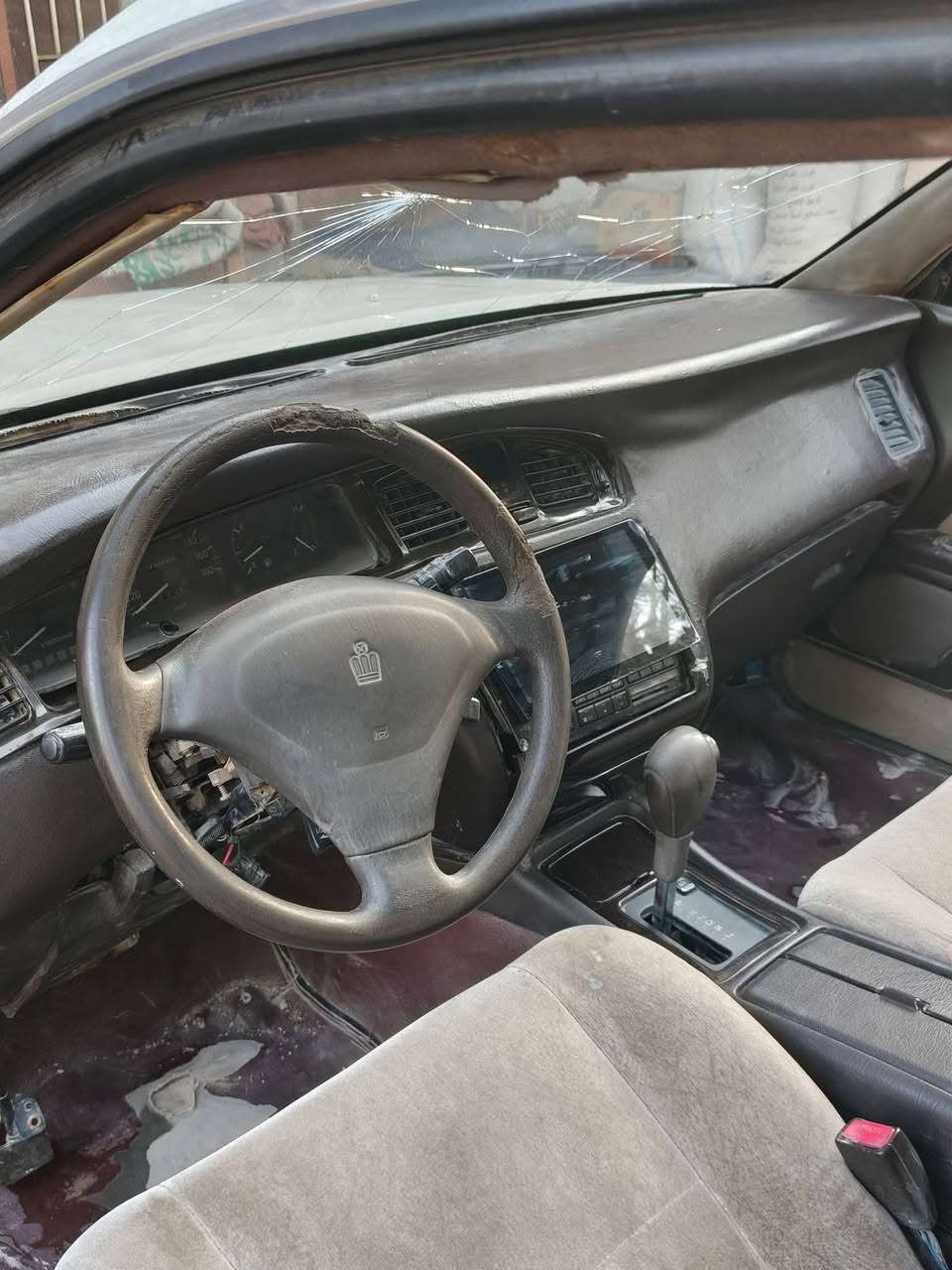 سلام عليكم من رخصت الادمن بطه منفصل للبيع
سياره نضيفه وما عوزه شي كير مكينه جاهزات لا تنقيص ولا تبخير تخم تاير، باتري جديد حداديه نص عمر سياره مداور ثاني يوم مكان بصره الدير للشافي قرب محطه القبطان 
سعر 33 وبيه مجال.  ***********

نص مكتوب في الصور:
- ٢١:٠٩ ٢٠٢٦/١٠/٠٣