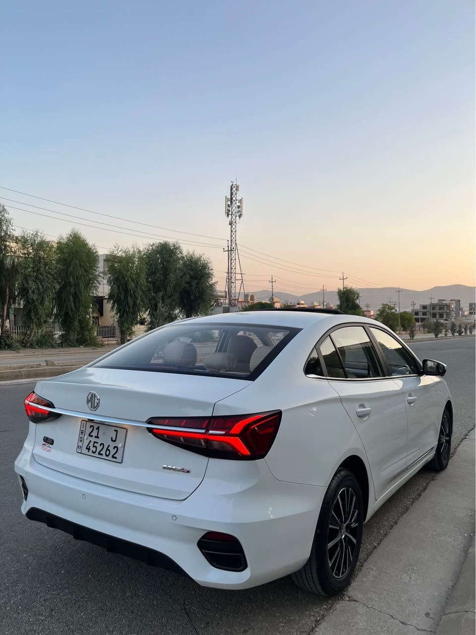 mg 5 luxury 2025 18’000kmڕۆشتووە ٢چاڵی بچوکی هەیە جێی باس نییە سەیاروکە زەمانە و فول فولە *********** نرخی ١٢٦ السليمانية, العراق
